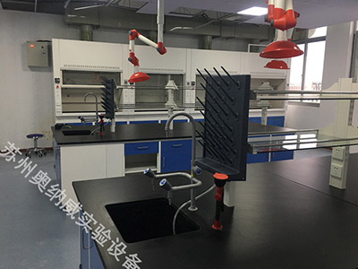 實驗室實驗臺臺面用環氧樹脂板的優勢